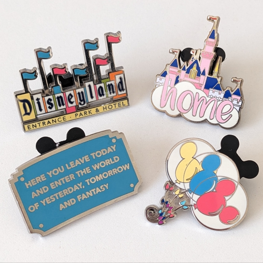 DISNEY PARKS Disneyland Icons - 4 Pin Set